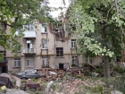 росіяни вдарили “Шахедами” по житлових будинках у Сумах, загинула людина. Доповнено