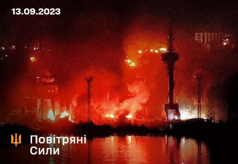 Командувач ПС ЗСУ натякнув, що удар по судноремонтному заводу в Севастополі здійснено авіацією - фото