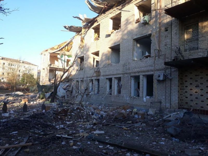 На Херсонщині росіяни знову атакували лікарню - фото