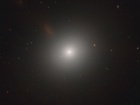 "Габбл" показав, що еліптична галактика даремно вважалася "мертвою"