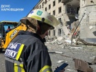 Російські терористи вдарили авіабомбами по житловій забудові Харкова, є вбиті