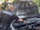 В Одесі затримано групу молодиків, які підпалили 15 автівок військових