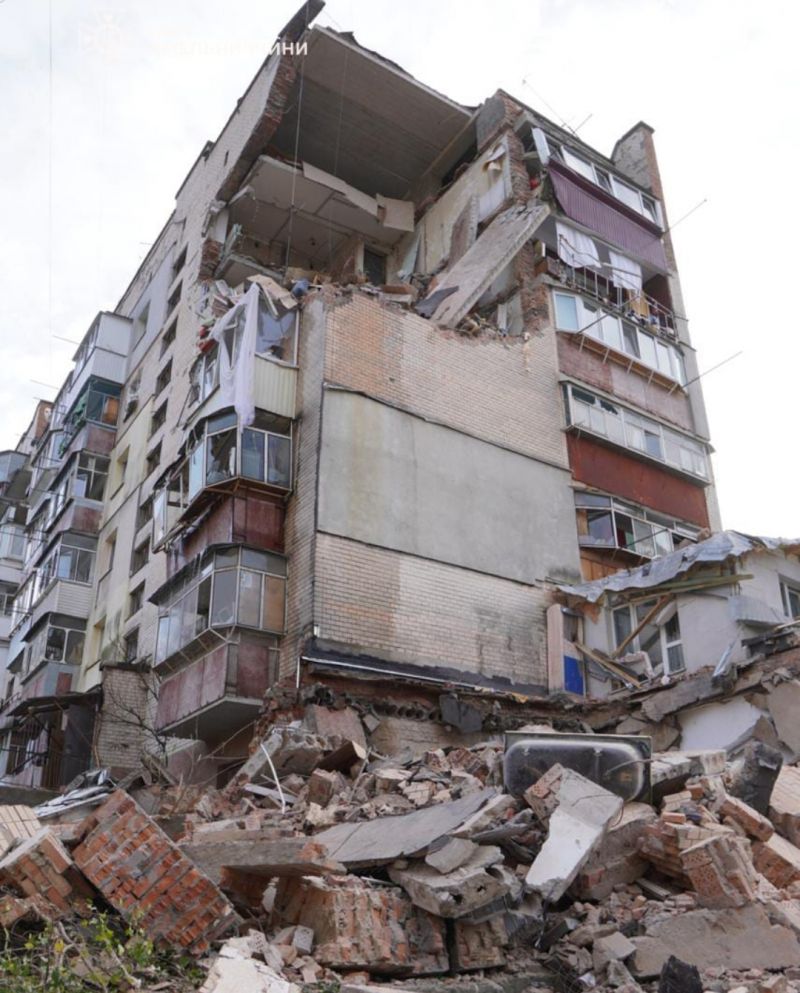 У Хмельницькому стався вибух, зруйнувавши кілька квартир - фото