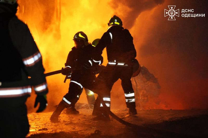 росія знову атакувала енергетичну інфраструктуру Одеси - фото