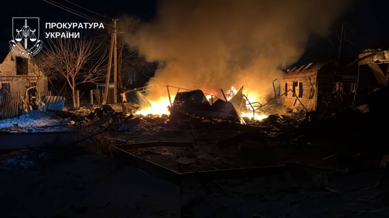 На Київщині внаслідок нічної ворожої атаки є загиблий та значні руйнування - фото