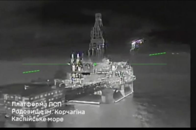 Уражено бурові установки в Каспійському морі, а також цілі на ТОТ України - фото