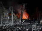 Рашисти вдарили ракетою по багатоквартирному будинку в Харкові