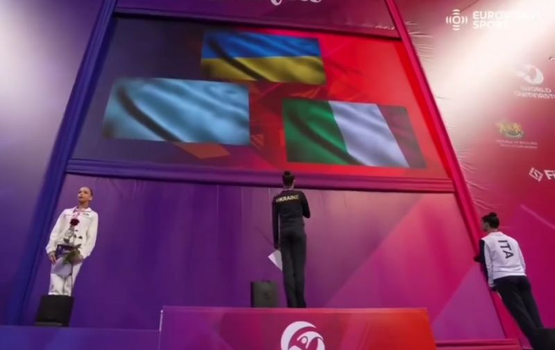 УФГ подає скаргу до Комісії з етики на поведінку "нейтральної" гімнастки на Кубку світу - фото