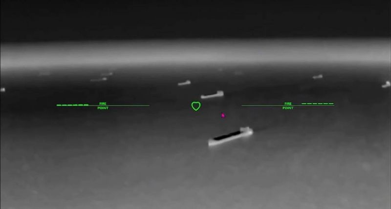Українські БпЛА уразили в Азовському морі 10 танкерів тіньового флоту рф - фото