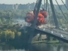 Рашисти знову вдарили по Північному мосту в Києві