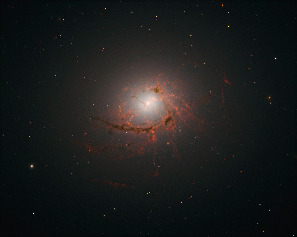 NGC 4696