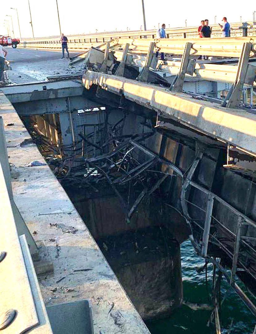 последствия атаки на Крымский мост фото 5