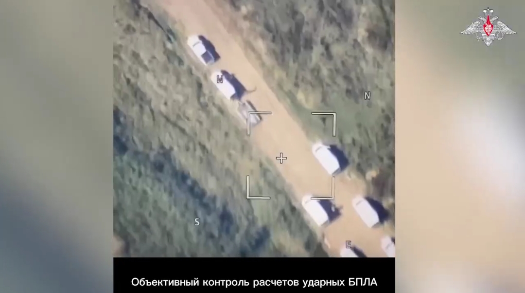 белые гражданские автомобили