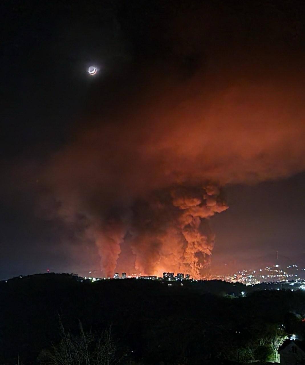чарівний вечірній вигляд Туапсе