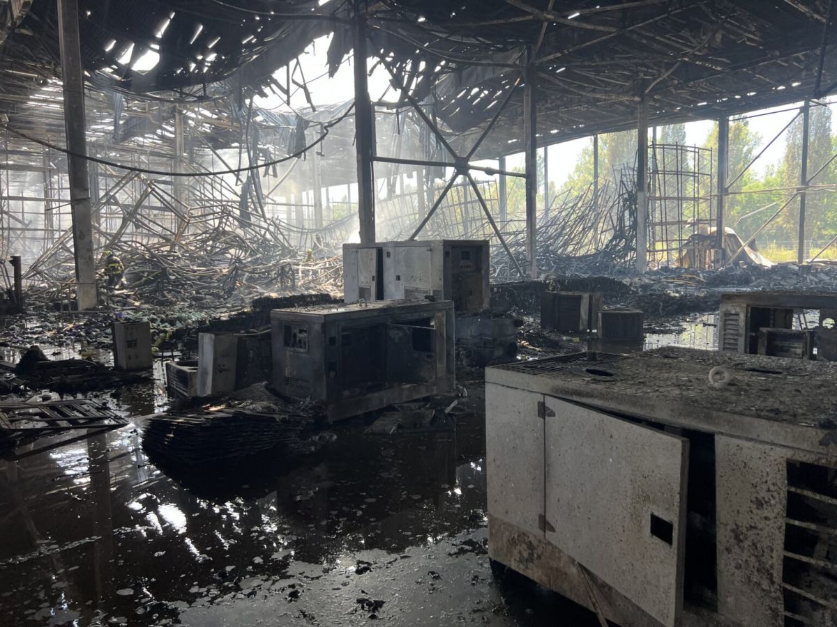 знищений склад Червоного Хреста в Києві, фото 2