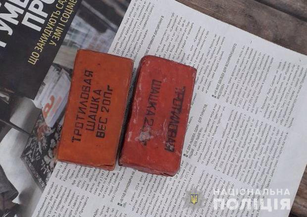 Взрывчатка на остановке в Одессе фото
