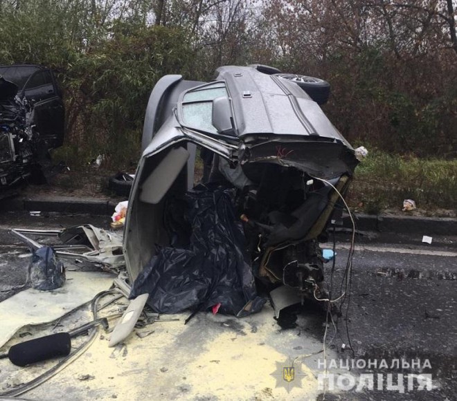 розірвало автомобіль надвоє в Києві, фото 2