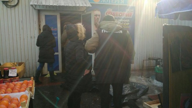 стрільба у казино біля метро Берестейська на фото 1
