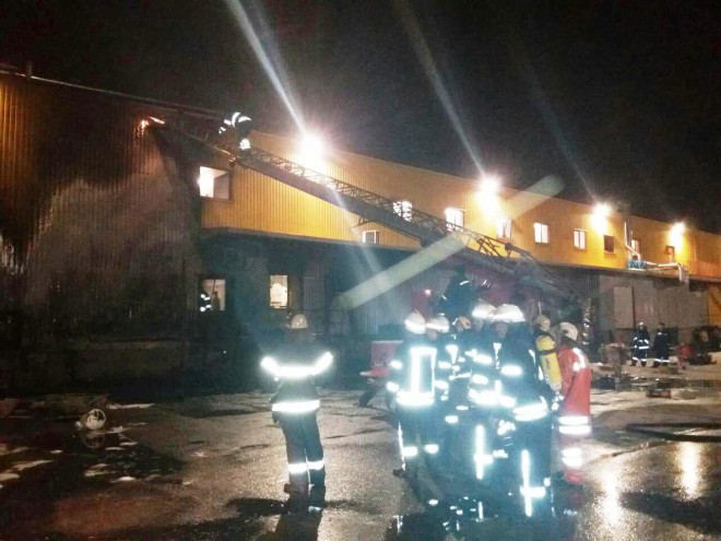 пожар в супермаркете в Запорожье, фото 1