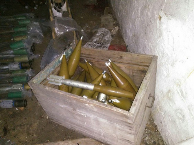 российские боеприпасы, обнаруженные в Зайцево на Донетчине на фото 2