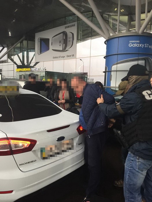 затримання в аеропорту одного з учасників угруповання з продажу людських органів на фото 1