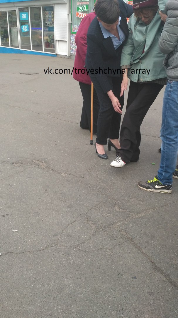 машина Надежды Савченко сбила женщину на Троещине на фото 2