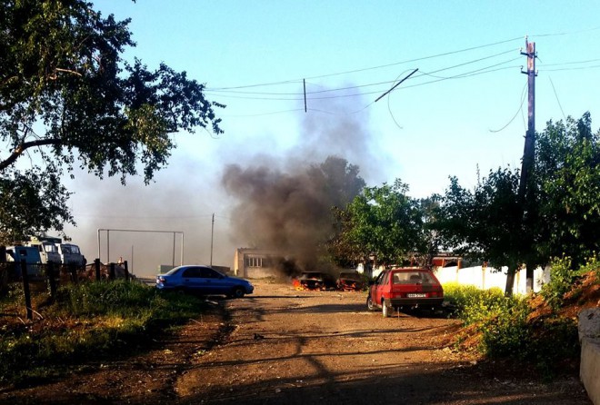 наслідок обстрілу проросійськими терористами населеного пункту Сартана на фото 2