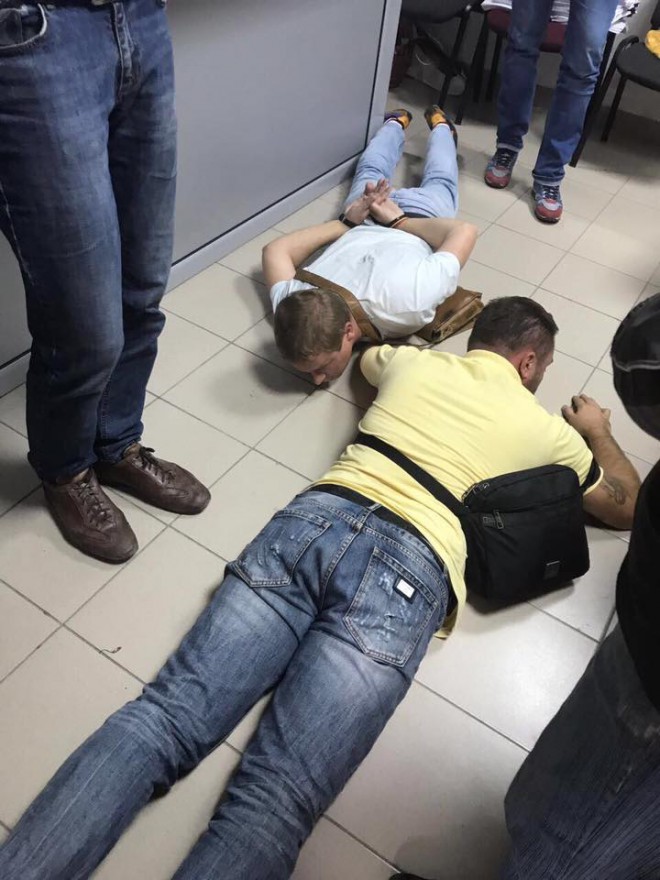 задержание председателя правления Хлеб Украины на взятке на фото 2