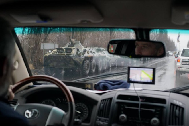 войска и военная техника в оккупированном Луганске на фото 1