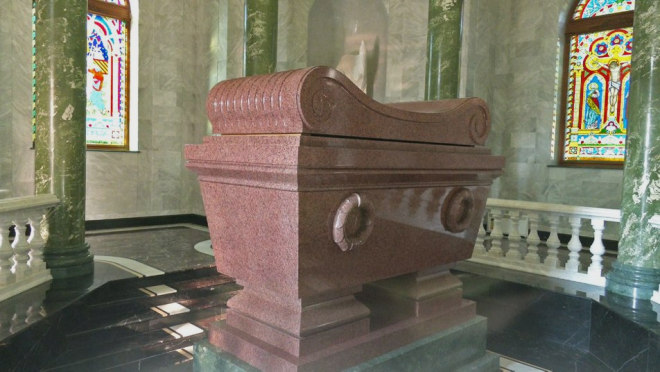 Яковишин мавзолей фото 3