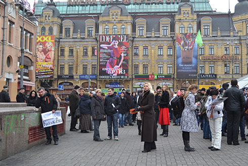 псевдокияни з Іваном Проценком йдуть на суботник до Євромайдану - фото 1
