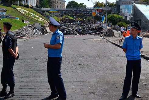 уборка Майдана в воскресенье, 10 августа на фото 9