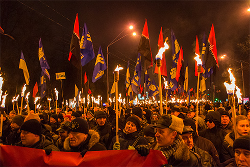 факельное шествие на честь Дня рождения Степана Бандеры на фото 3