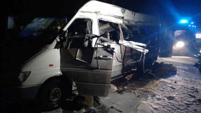 аварія мікроавтобуса на Дніпропетровщині, фото 1