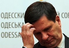 Мэра Одессы Костусева подозревают в неуплате налогов - фото