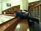 Ефремов боится, что на головы депутатов будут падать фотоаппараты