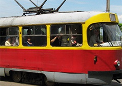 В Киеве трамвай переехал мужчину - фото