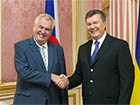 Янукович и президент Чехии обсудили вопрос Тимошенко