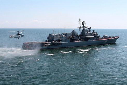 «Гетман Сагайдачный» защитил гражданское судно от пиратов - фото