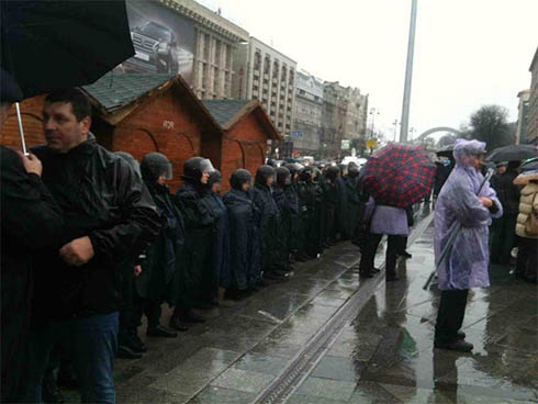 Милиция готовится разогнать Евромайдан? - фото