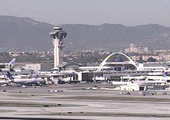 В стрельбе в аэропорту Лос-Анджелеса один человек погиб, есть раненые - фото