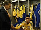 Янукович зашел в раздевалку футболистов лично их поздравить