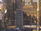 «Беркут» попытался защитить памятник Ленину