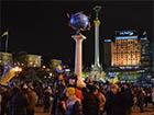 Митингующие хорошо забаррикадировались на Майдане Независимости