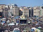 Тысячи людей собрались на Майдане помянуть Небесную сотню (фото)