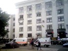 Террористы подорвали себя и здание Луганской ОГА (дополнено)