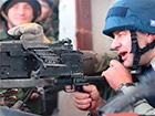 Боевики обстреляли военную колонну, ранены пять украинских военных