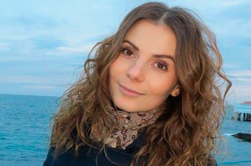 В Крыму российская ФСБ задержала оппозиционную журналистку - фото