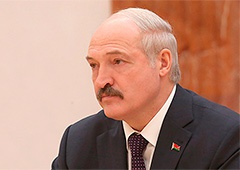 Лукашенко подписал закон о борьбе с тунеядством - фото