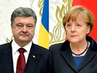 Порошенко рассказал Меркель об эскалации конфликта на Донбассе